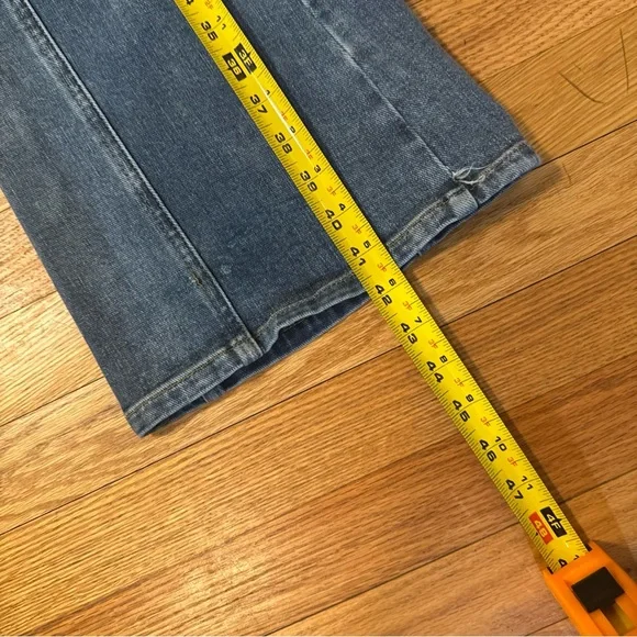 We The Free Women’s Flare Wash Jeans with Two Red Stars Detail Size 26 - Picture 7 of 8